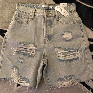High rise Boy jean short size 25